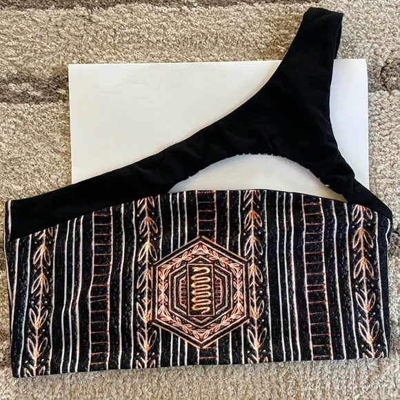 Wolven Women’s swim/workout top (reversible!) - Picture 1 of 5